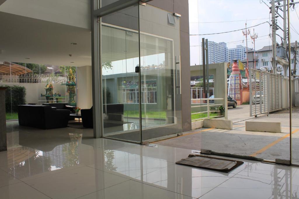 Utd Apartments Sukhumvit Ban Khlong Nang Li エクステリア 写真
