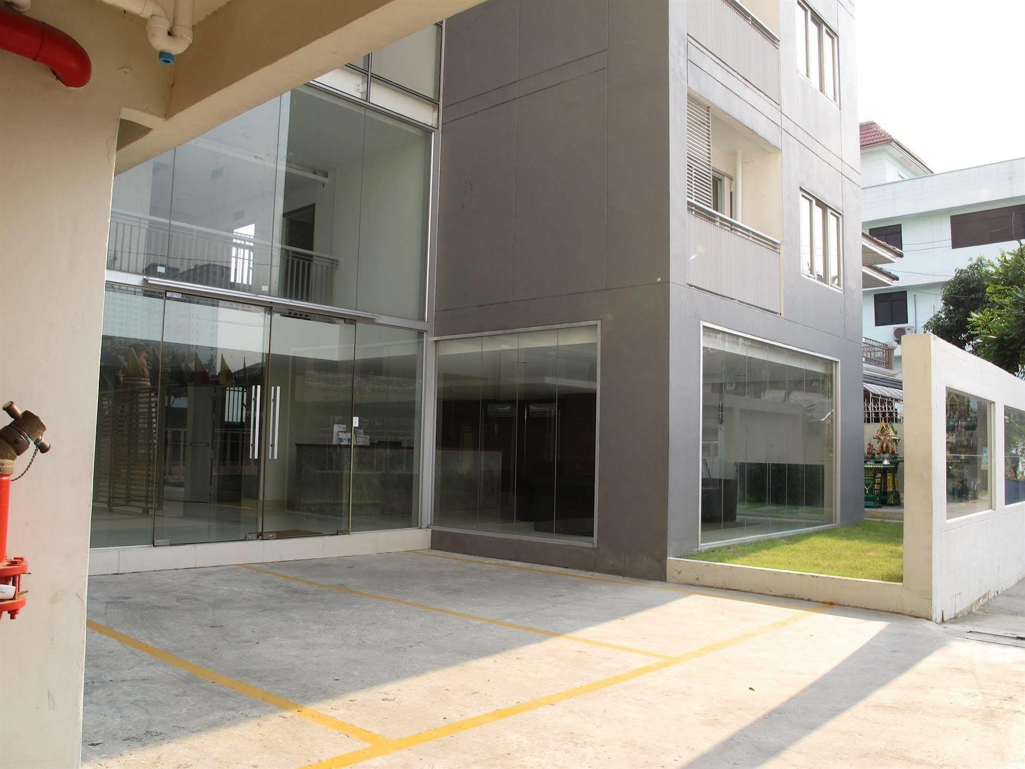 Utd Apartments Sukhumvit Ban Khlong Nang Li エクステリア 写真